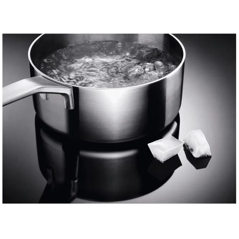 cooktop_4_bocas_de_inducao_experience_com_unicook_e_timer_ie60p_220v_preto_-_electrolux_10.jpg