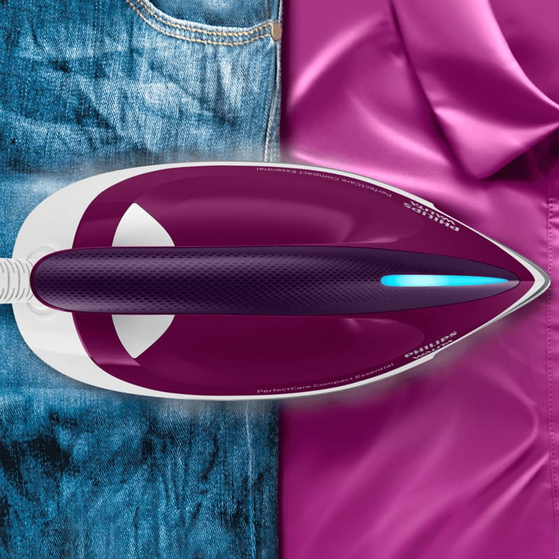 ferro_de_passar_roupa_walita_a_vapor_perfectcare_compact_essential_2000w_gc6842_rosa_04.jpg