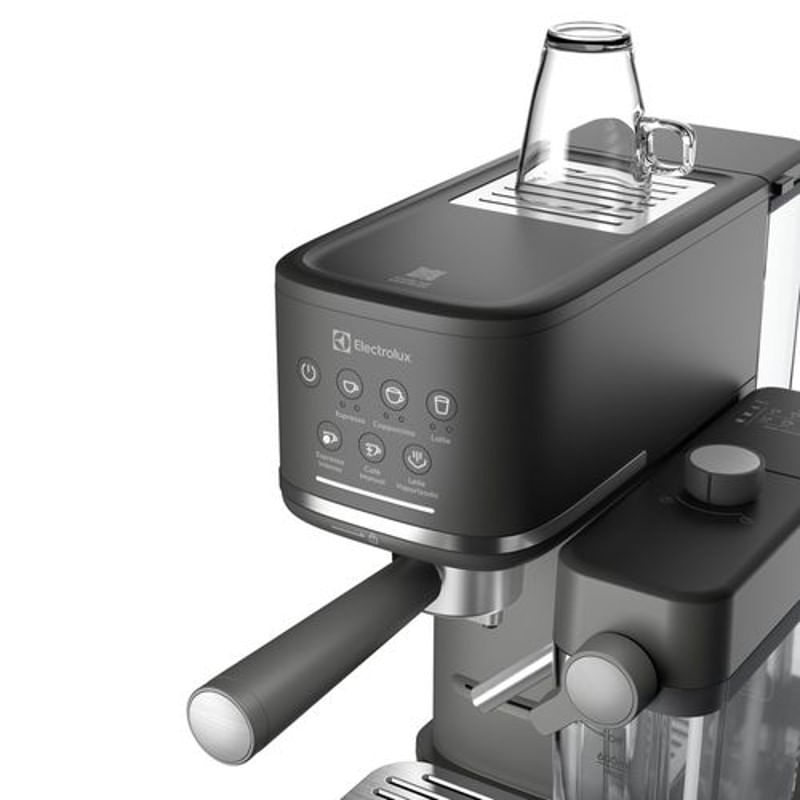 cafeteira_espresso_electrolux_capsula_po_e_sache_experience_vaporizador_de_leite_ecm70_127v_preta_06.jpg
