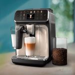 cafeteira_expresso_walita_superautomatica_lattego_serie_5500_1400w_ep5547_preta_127v_09.jpg