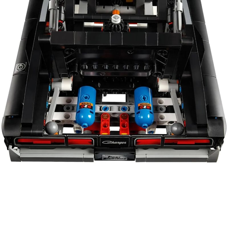 lego_technic_velozes_e_furiosos_dodge_charger_r_t_07.jpg