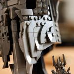 lego_icons_o_senhor_dos_aneis_o_elmo_de_sauron_06.jpg