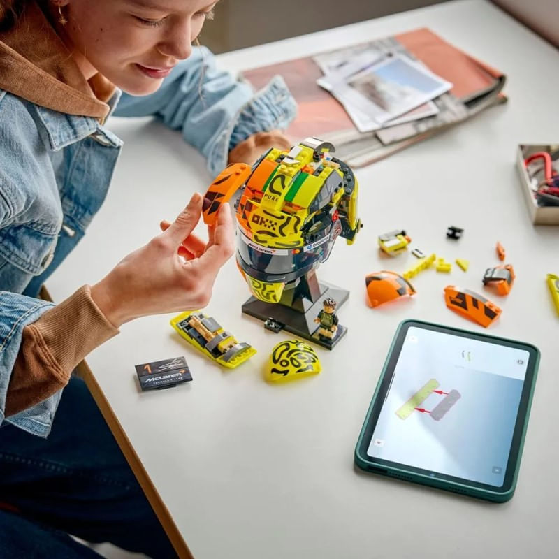 lego_editions_capacete_lando_norris_da_equipe_mclaren_mastercard_f1_09.jpg